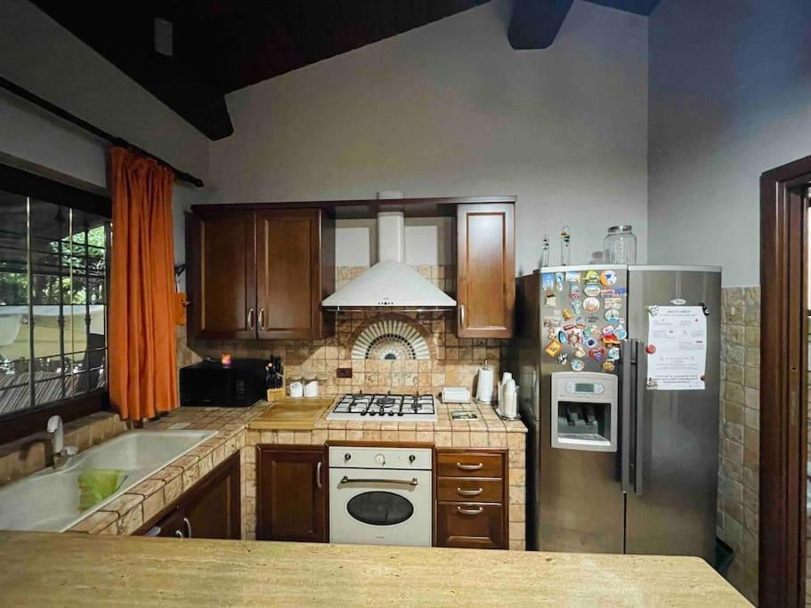 Honey'S Home-Dependance Campagna Latina Exterior foto